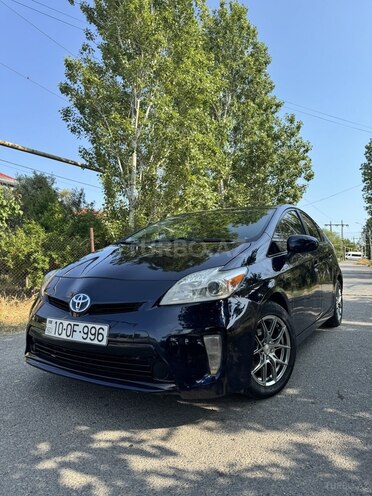 Toyota Prius-1