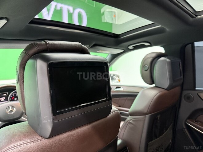 Mercedes GL 500 4MATIC-15