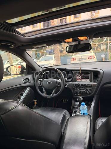 Kia Optima-12