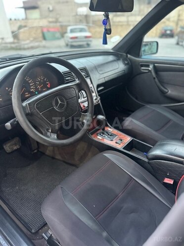 Mercedes C 200-2