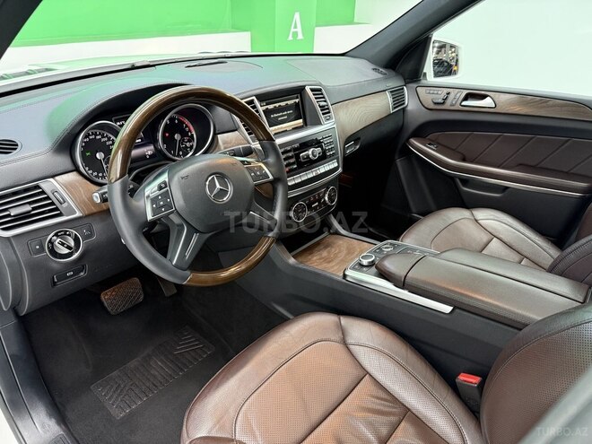 Mercedes GL 500 4MATIC-8