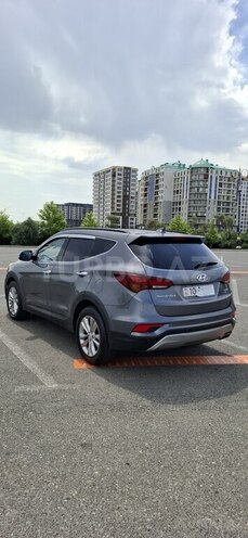 Hyundai Santa Fe-4