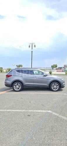 Hyundai Santa Fe-6