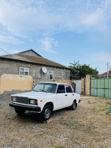 LADA (VAZ) 2107-5