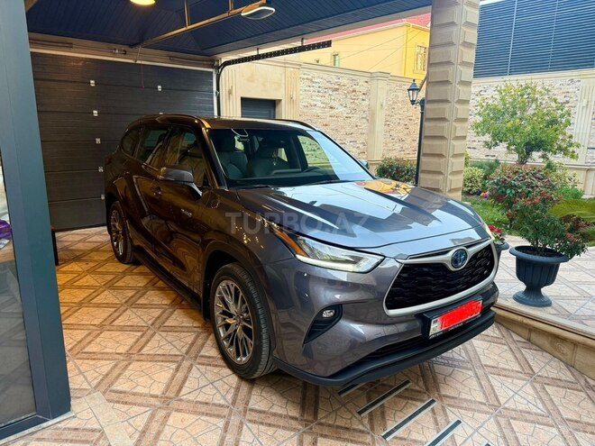 Toyota Highlander-2