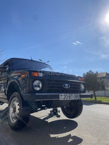 LADA (VAZ) Niva-9