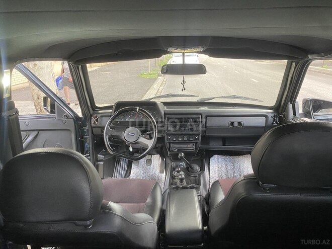 LADA (VAZ) Niva-2