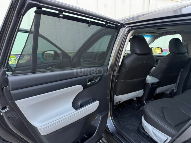 Toyota Highlander-18
