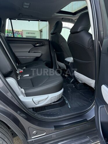 Toyota Highlander-15