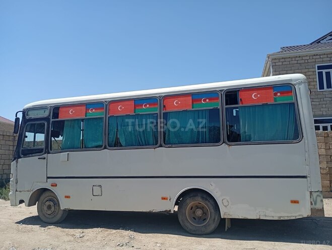 Isuzu Ecobus-2