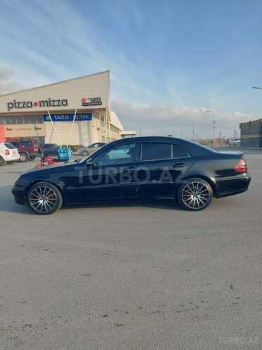 Mercedes E 320 4MATIC-16