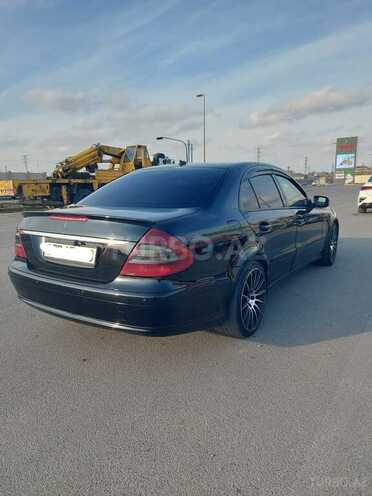 Mercedes E 320 4MATIC-18