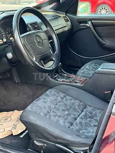 Mercedes C 180-7