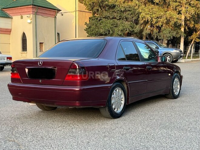 Mercedes C 180-6