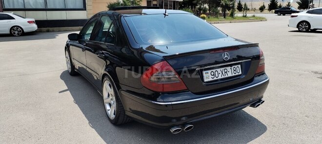 Mercedes E 320-5