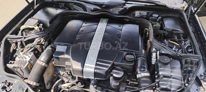 Mercedes E 320-6