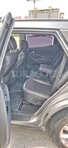 Hyundai Santa Fe-10