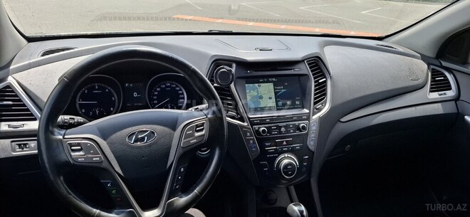 Hyundai Santa Fe-16