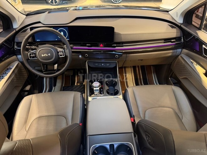 Kia Carnival-9
