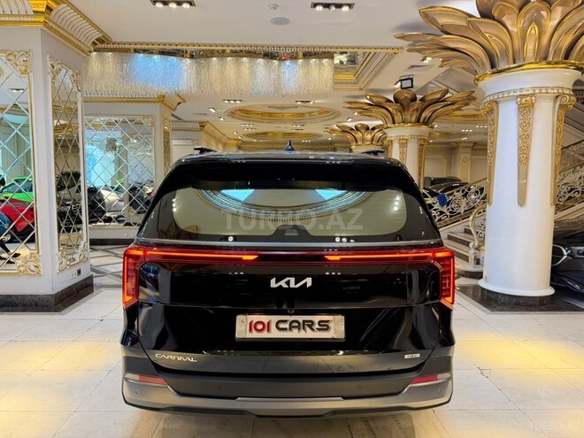 Kia Carnival-8