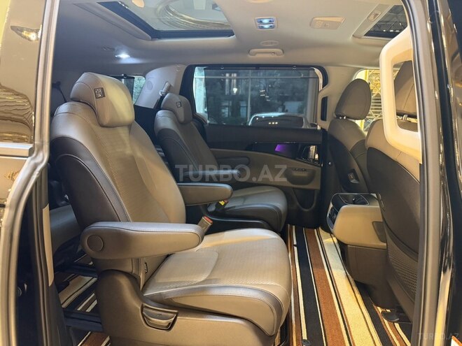 Kia Carnival-14
