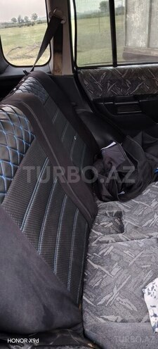 Mitsubishi Pajero io-7