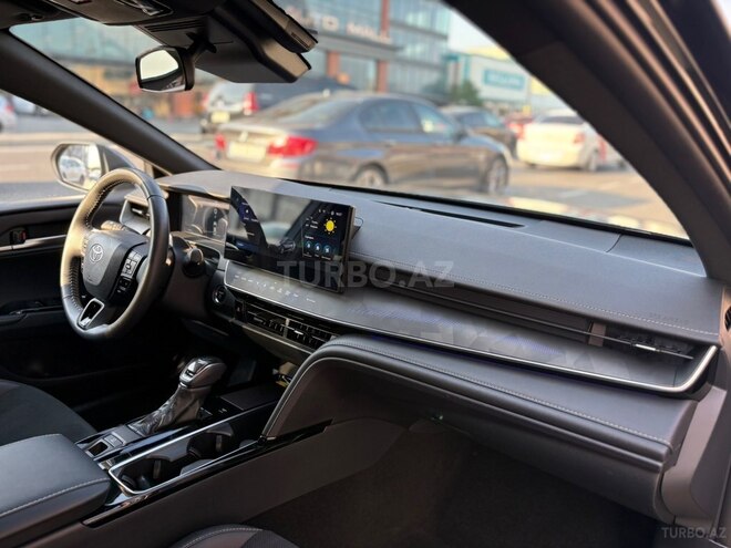 Toyota Camry-9