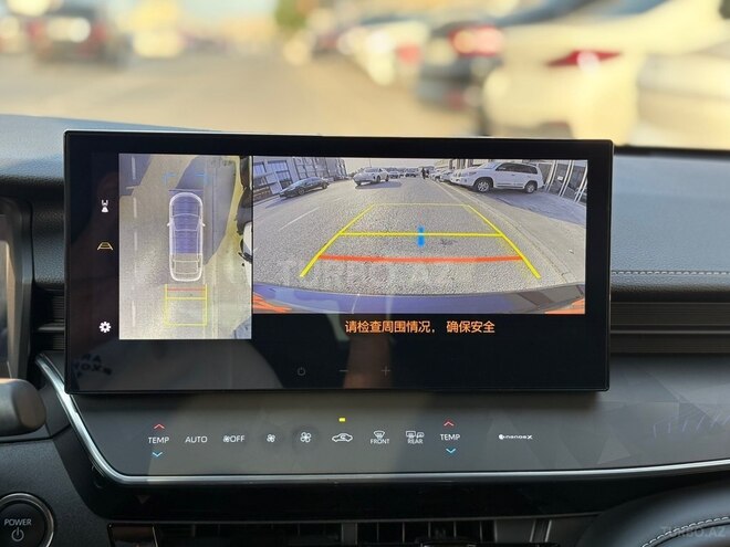 Toyota Camry-12