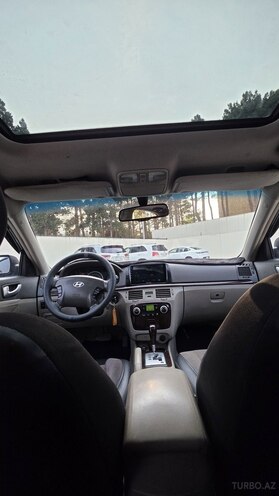 Hyundai Sonata-12