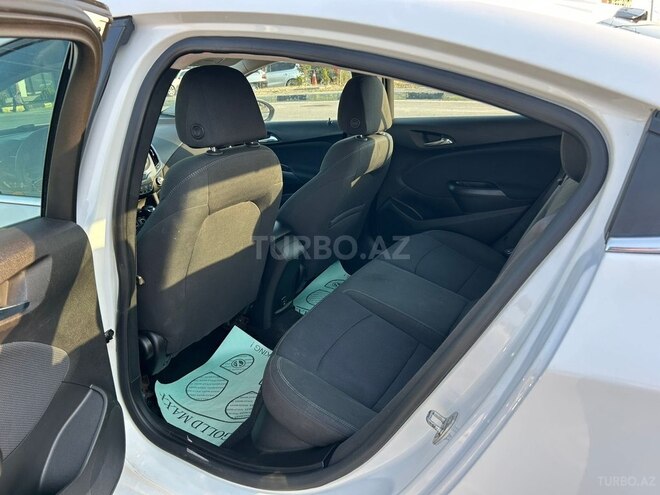 Chevrolet Cruze-4