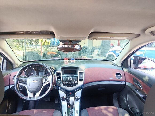 Chevrolet Cruze-5