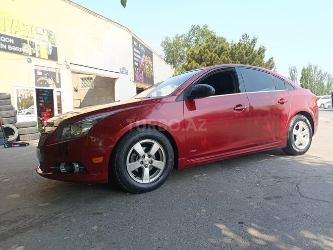 Chevrolet Cruze-11