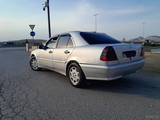 Mercedes C 180-4