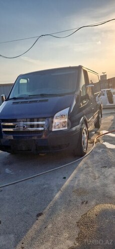 Ford Transit-1