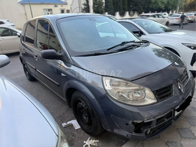 Renault Scenic-4