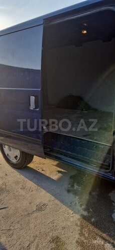Ford Transit-4