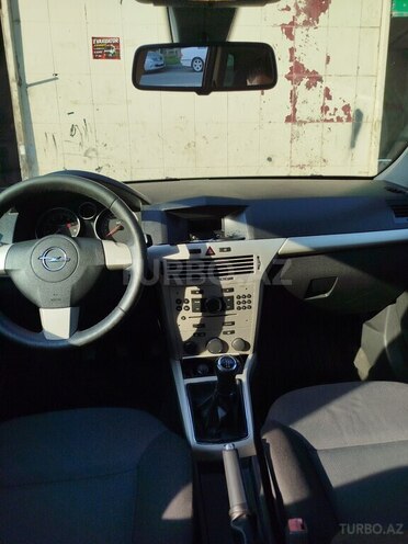 Opel Astra-10