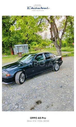 BMW 323-3