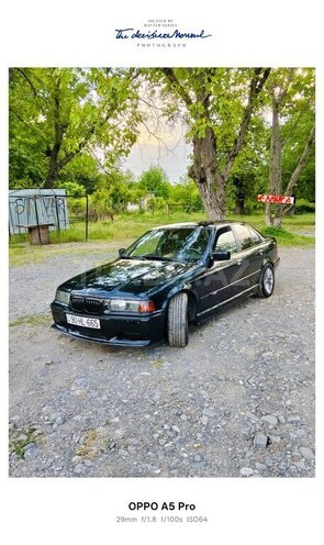 BMW 323-2