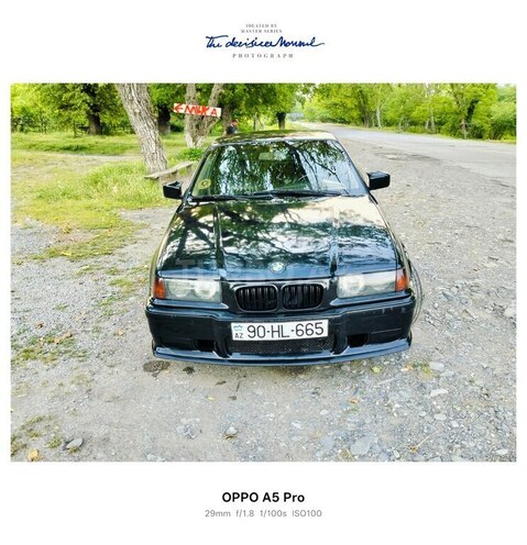 BMW 323-4