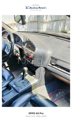 BMW 323-8