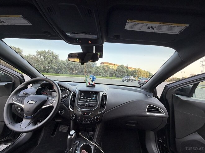 Chevrolet Cruze-17