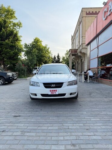 Hyundai Sonata-1