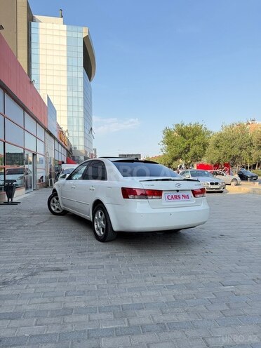 Hyundai Sonata-6