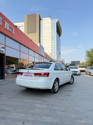 Hyundai Sonata-5