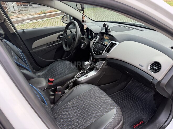 Chevrolet Cruze-8