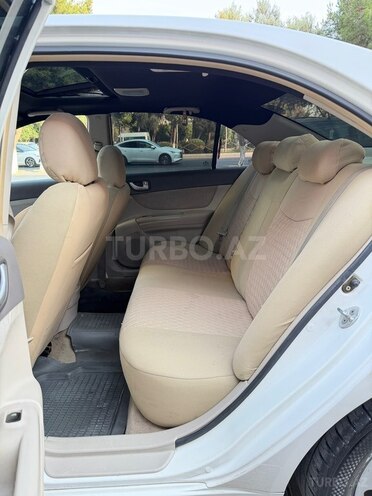 Hyundai Sonata-11