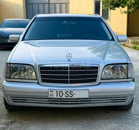 Mercedes S 320-1