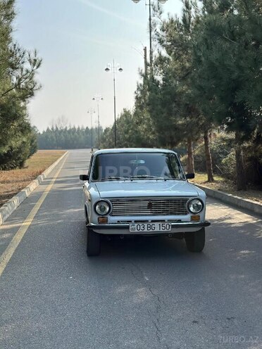 LADA (VAZ) 21011-1