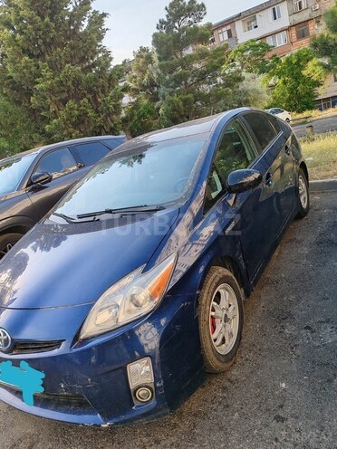 Toyota Prius-5
